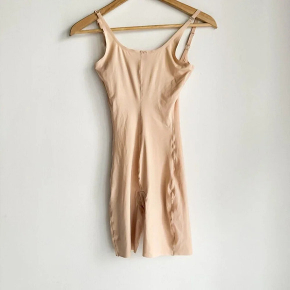 SPANX  Nude Beige Open Bust Slip Small - Picture 6 of 6